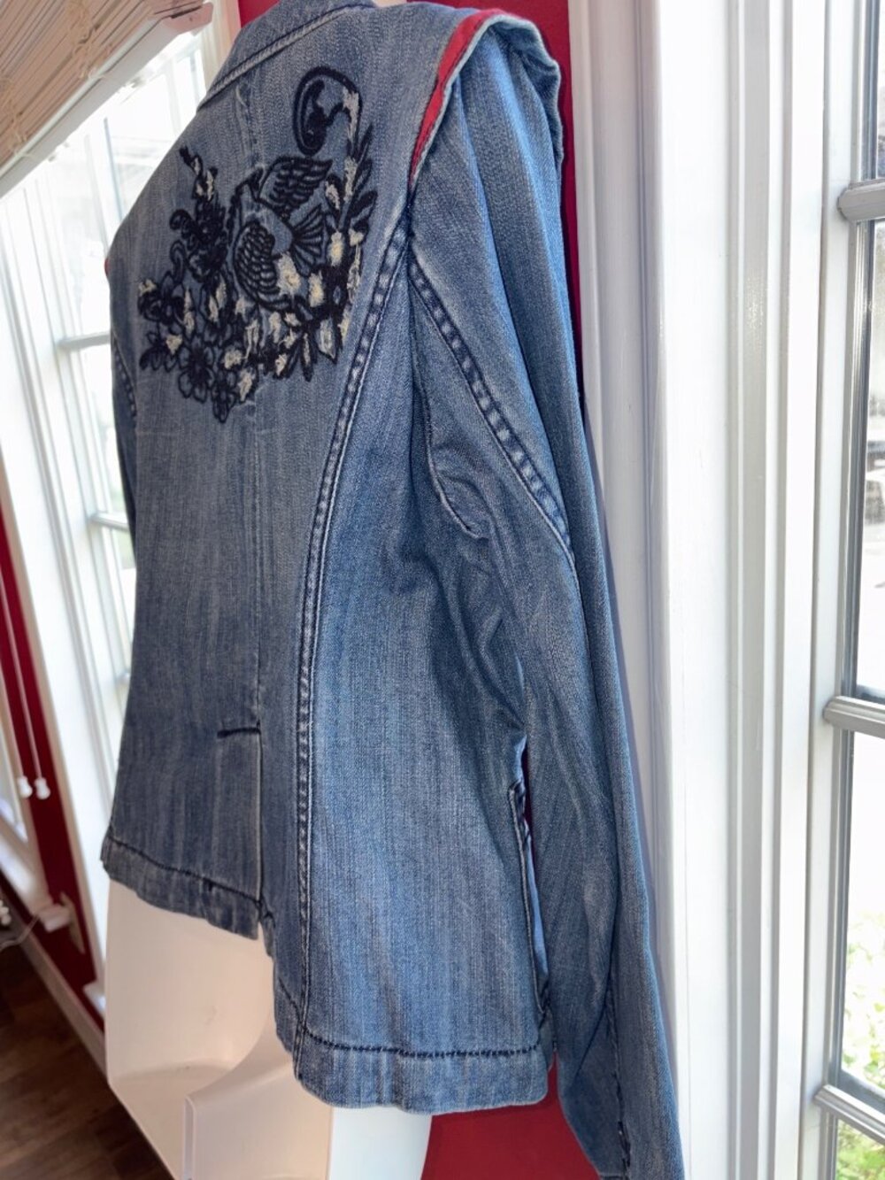 Princy by Jessica Simpson jean denim jacket Y2K Distressed Preppy, Thrashed - Picture 6 of 16